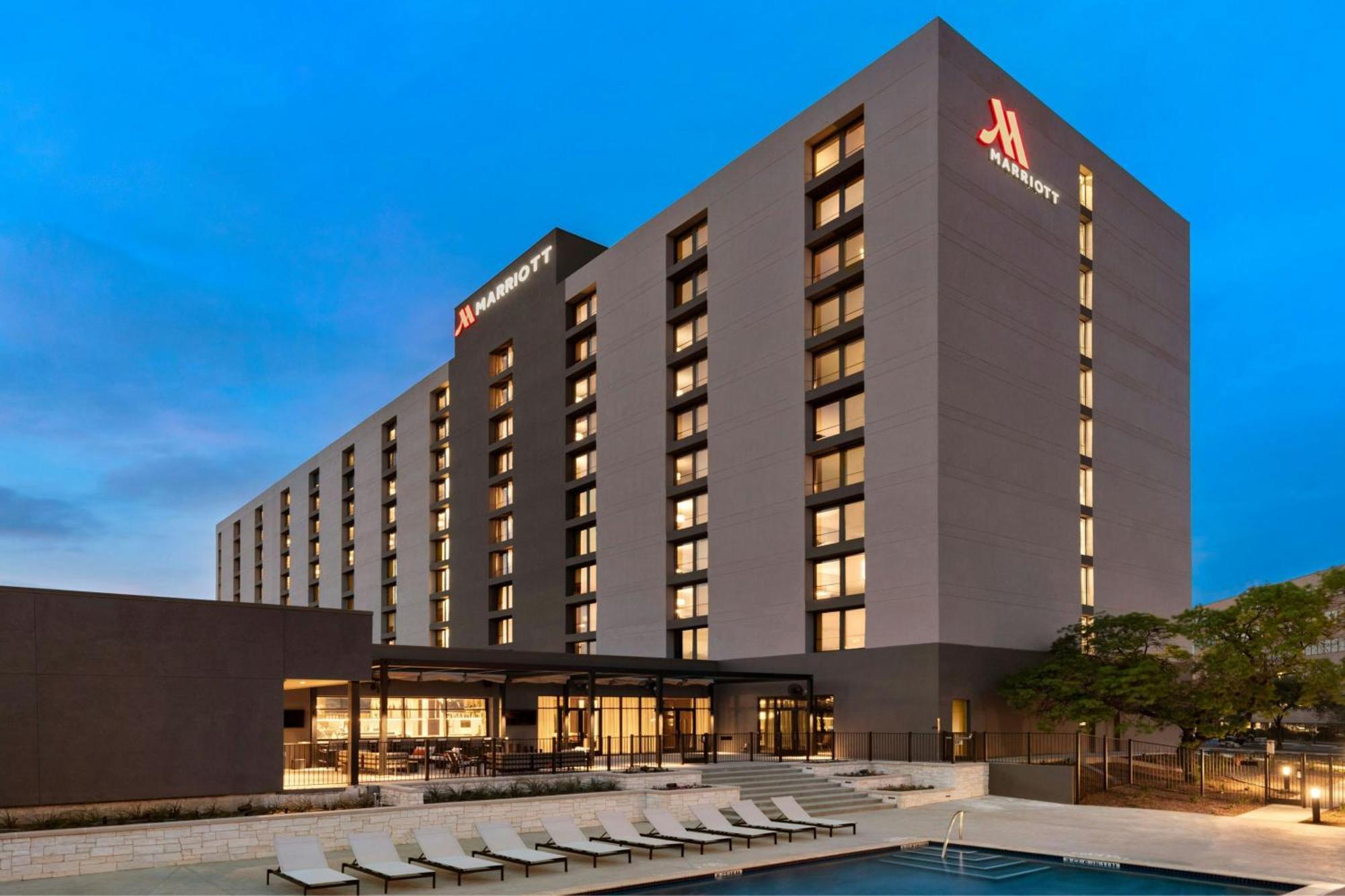 Marriott San Antonio Airport Hotel Kültér fotó
